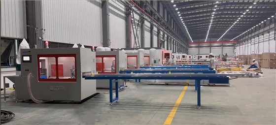 江西客户车间售后现场-多台数控角码锯-3